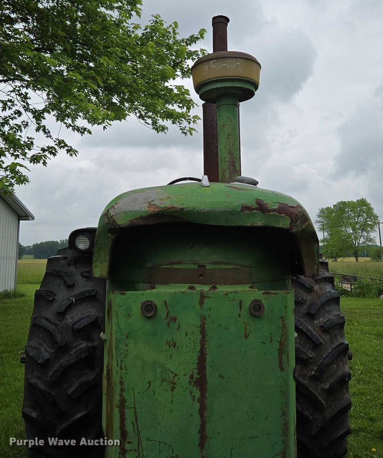 image for item EN3785 1961 John Deere 4010 tractor