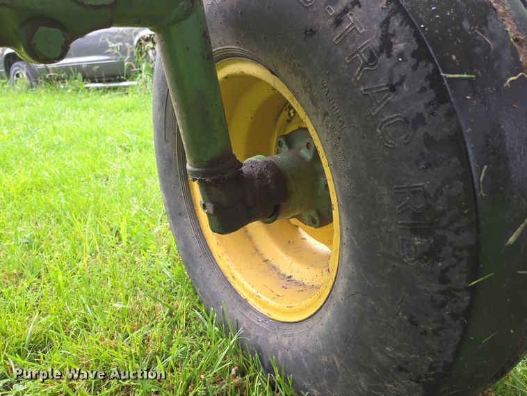 image for item EN3785 1961 John Deere 4010 tractor