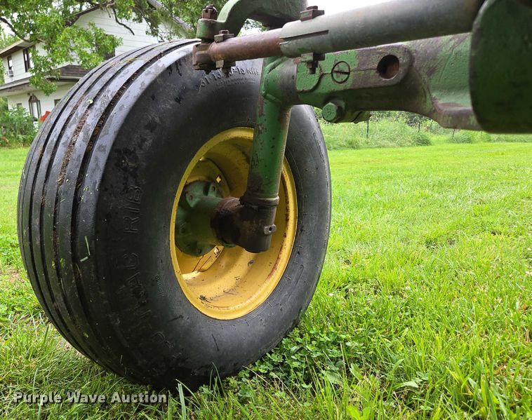 image for item EN3785 1961 John Deere 4010 tractor