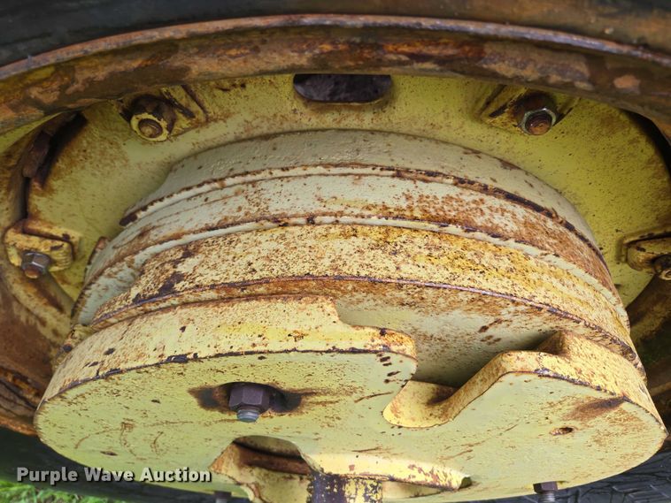 image for item EN3785 1961 John Deere 4010 tractor