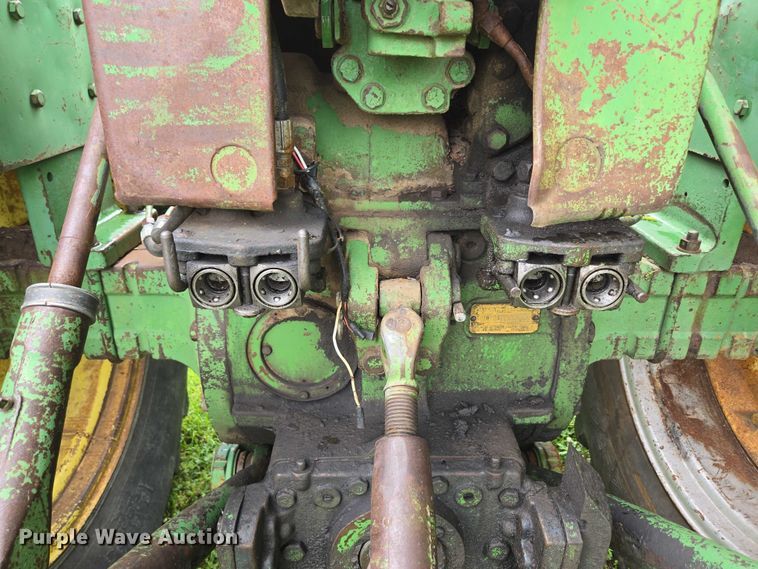 image for item EN3785 1961 John Deere 4010 tractor