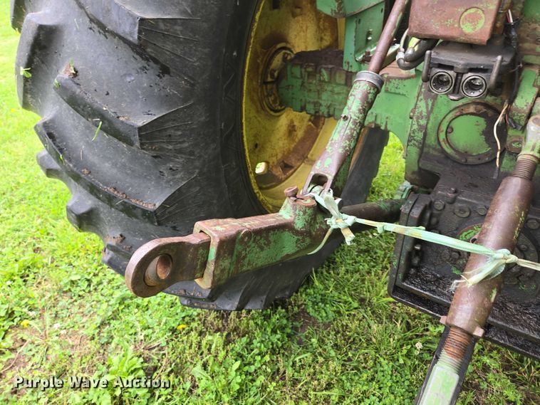 image for item EN3785 1961 John Deere 4010 tractor