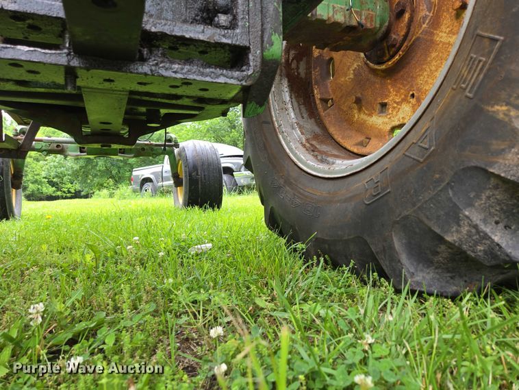 image for item EN3785 1961 John Deere 4010 tractor