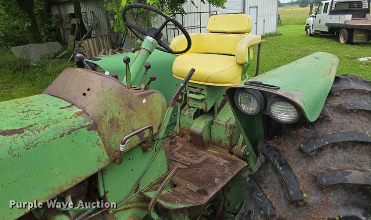 image for item EN3785 1961 John Deere 4010 tractor