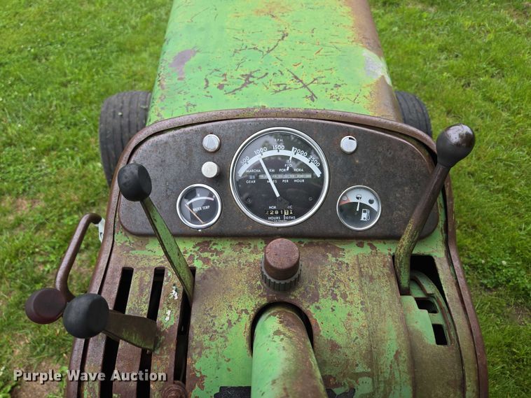 image for item EN3785 1961 John Deere 4010 tractor