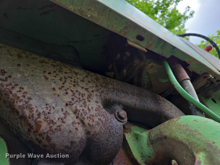 image for item EN3785 1961 John Deere 4010 tractor