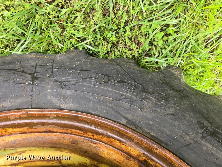 image for item EN3785 1961 John Deere 4010 tractor