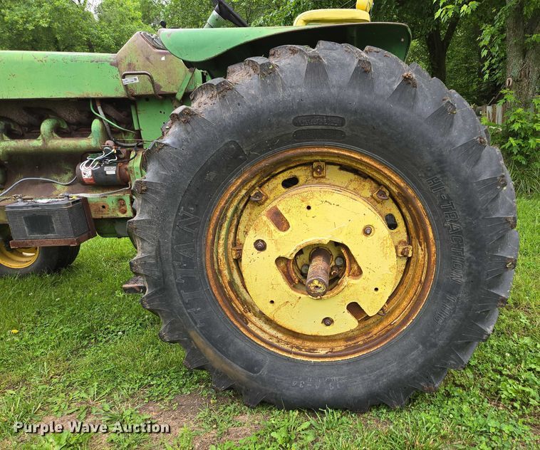 image for item EN3785 1961 John Deere 4010 tractor