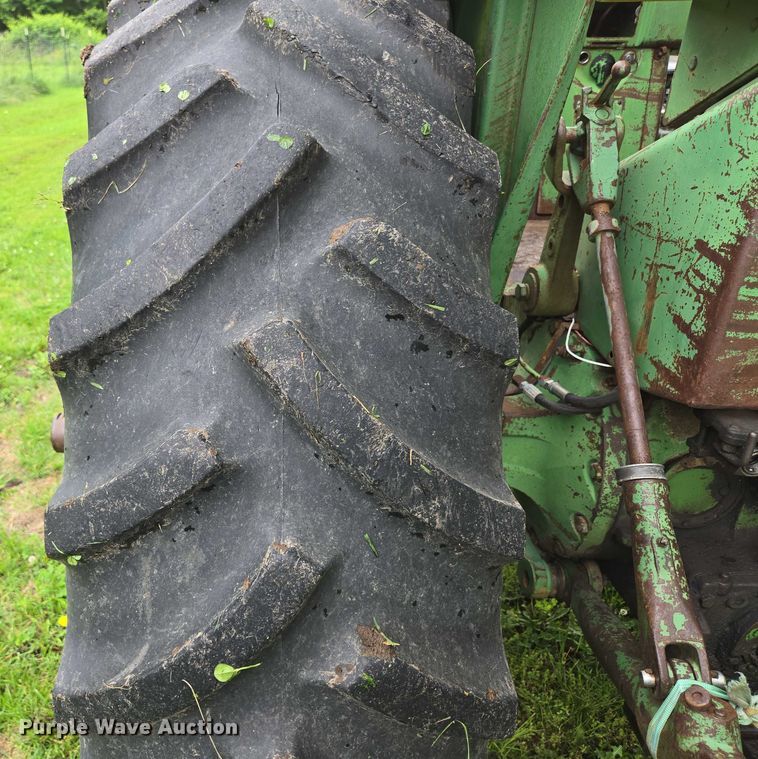 image for item EN3785 1961 John Deere 4010 tractor