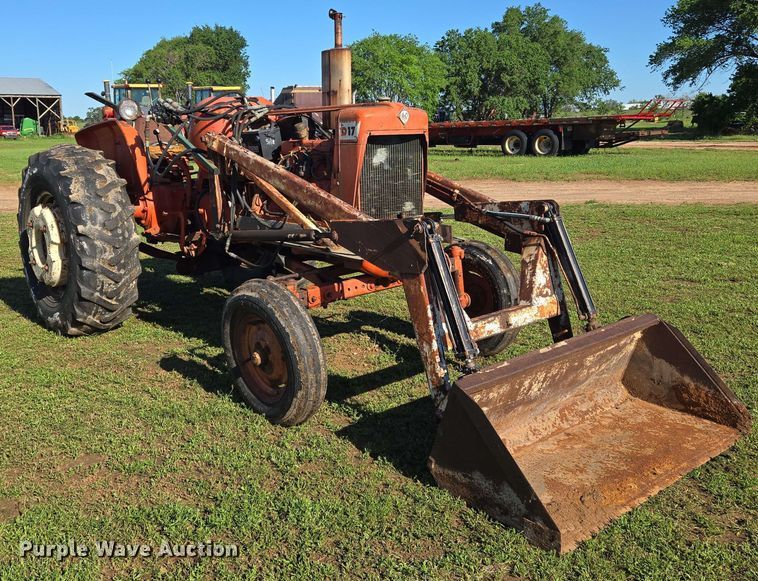 image for item EN8969 Allis Chalmers D17 tractor