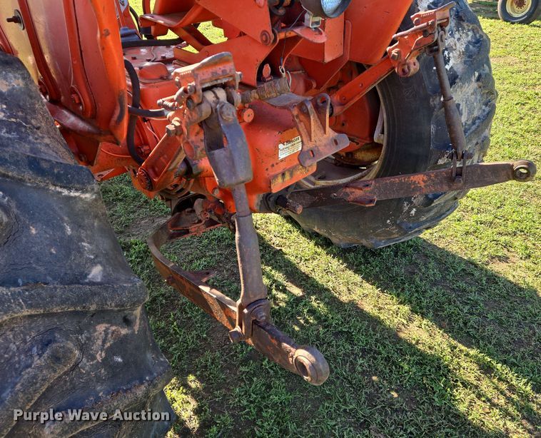 image for item EN8969 Allis Chalmers D17 tractor