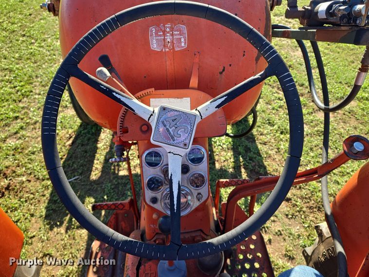 image for item EN8969 Allis Chalmers D17 tractor