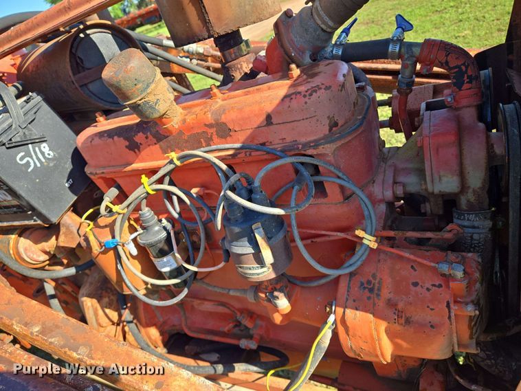 image for item EN8969 Allis Chalmers D17 tractor