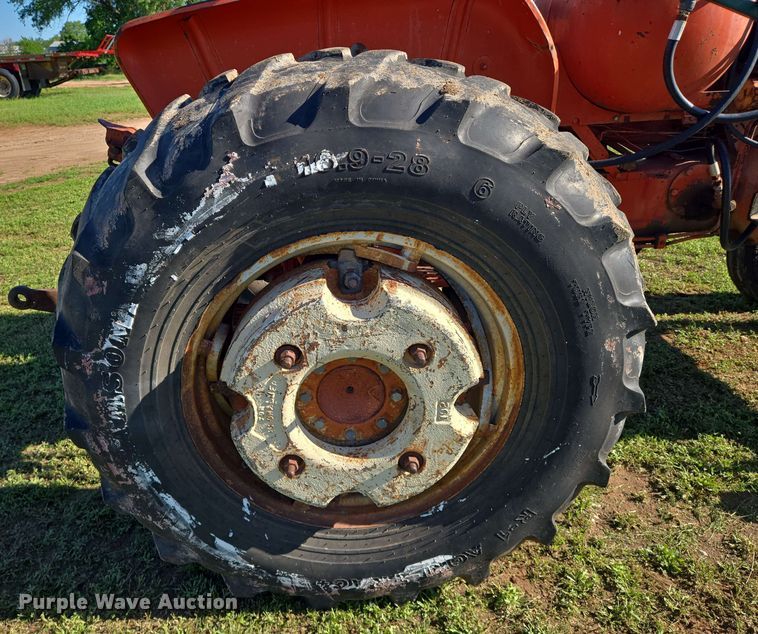 image for item EN8969 Allis Chalmers D17 tractor