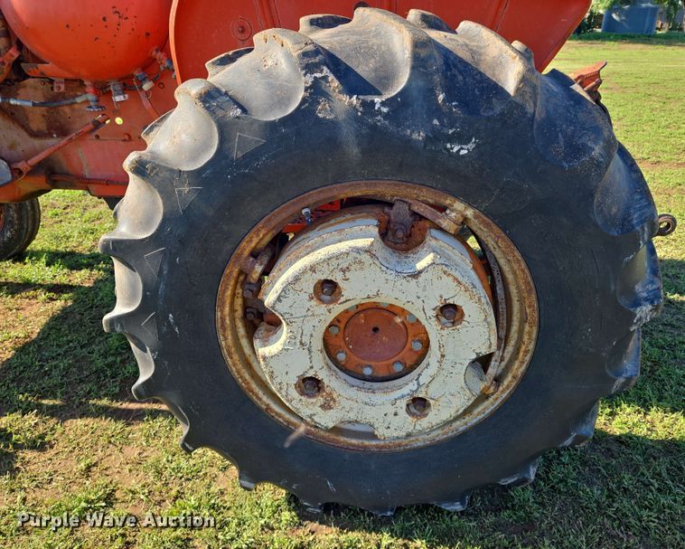 image for item EN8969 Allis Chalmers D17 tractor