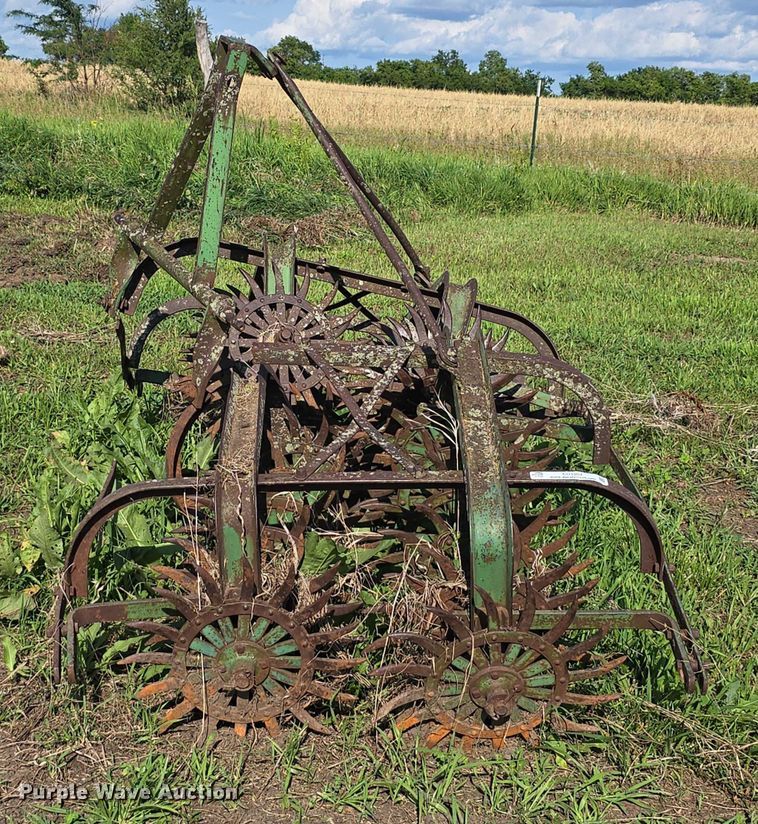 image for item EO1062 John Deere rotary hoe