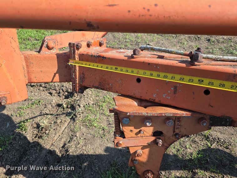 image for item EO1063 Allis Chalmers 2000  six bottom plow