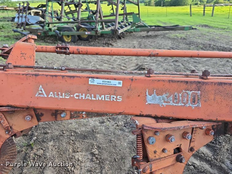 image for item EO1063 Allis Chalmers 2000  six bottom plow