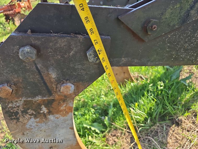 image for item EO1064 John Deere 915 ripper