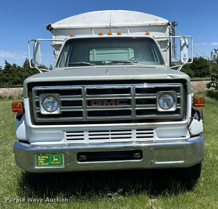image for item EQ4776 1973 GMC 6000 grain truck