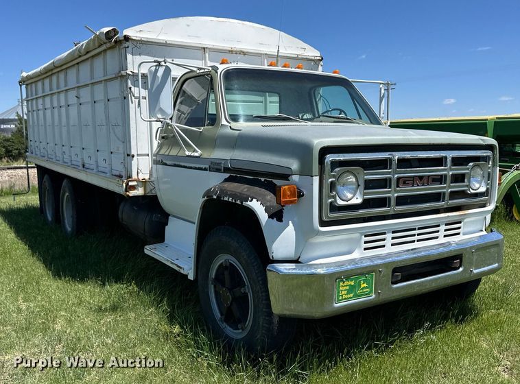 image for item EQ4776 1973 GMC 6000 grain truck