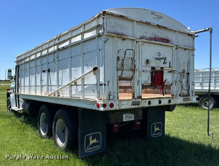 image for item EQ4776 1973 GMC 6000 grain truck