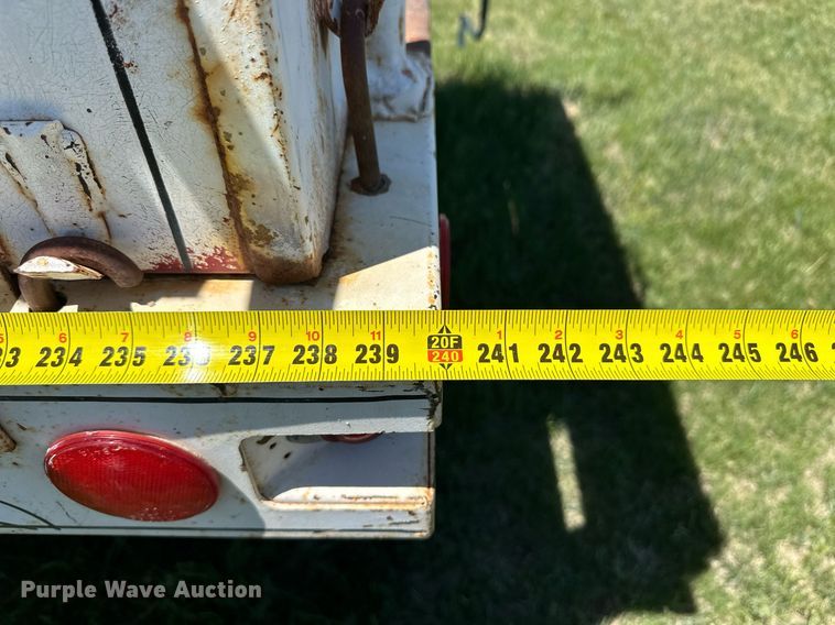 image for item EQ4776 1973 GMC 6000 grain truck