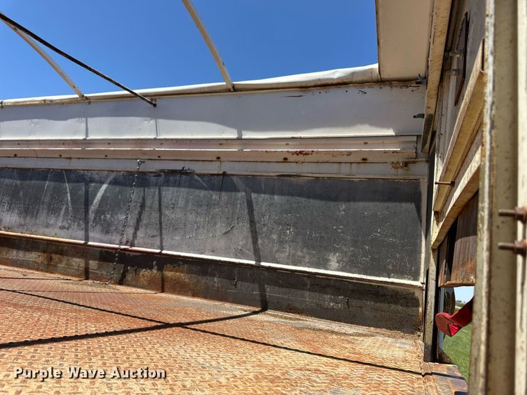 image for item EQ4776 1973 GMC 6000 grain truck