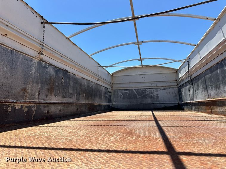 image for item EQ4776 1973 GMC 6000 grain truck