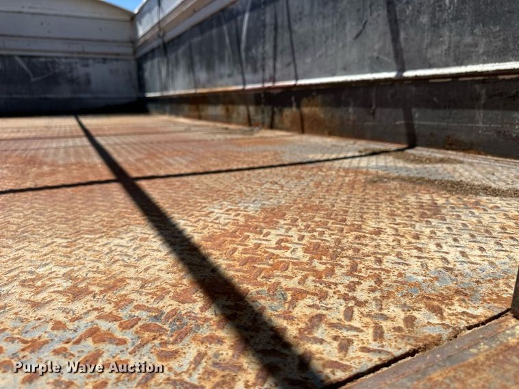 image for item EQ4776 1973 GMC 6000 grain truck