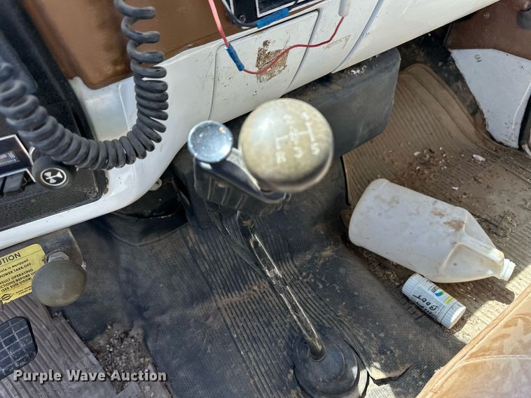 image for item EQ4776 1973 GMC 6000 grain truck