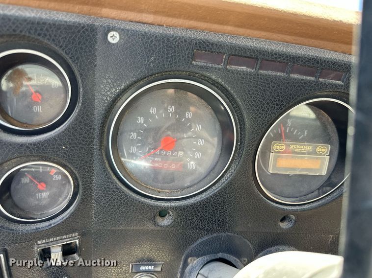 image for item EQ4776 1973 GMC 6000 grain truck