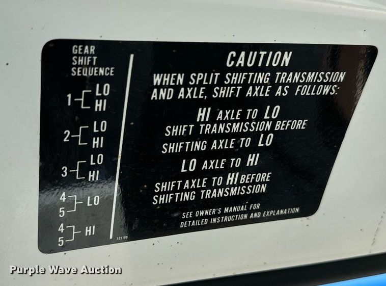 image for item EQ4776 1973 GMC 6000 grain truck