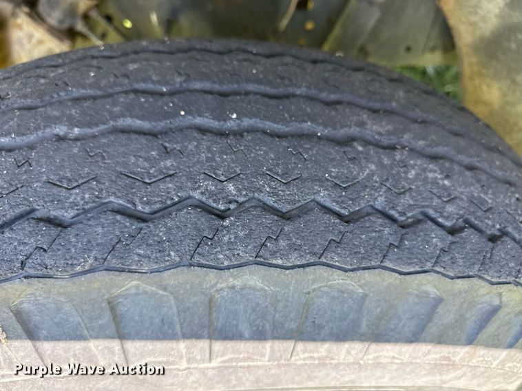 image for item EQ4776 1973 GMC 6000 grain truck