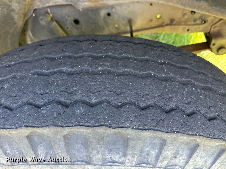 image for item EQ4776 1973 GMC 6000 grain truck