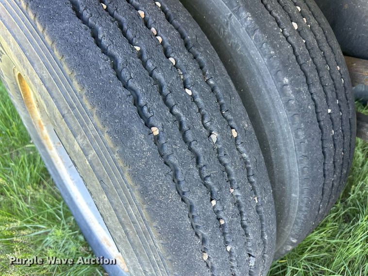 image for item EQ4776 1973 GMC 6000 grain truck