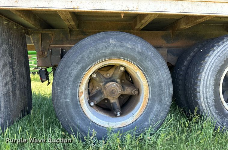 image for item EQ4776 1973 GMC 6000 grain truck