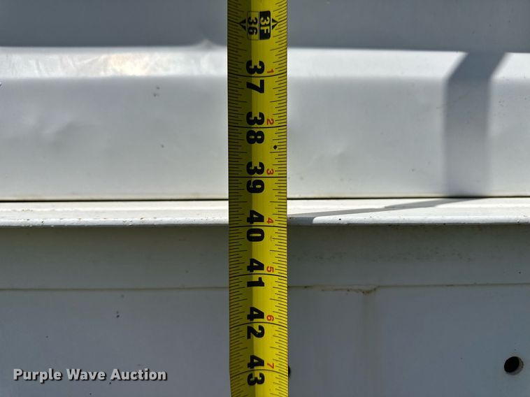 image for item EQ4777 1973 International Loadstar 1600 grain truck