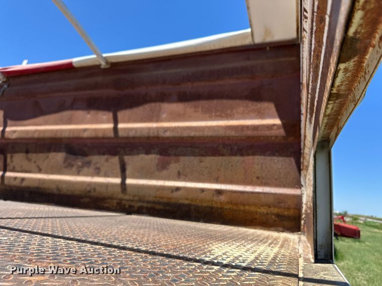 image for item EQ4777 1973 International Loadstar 1600 grain truck