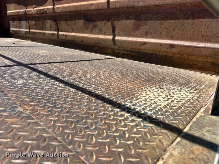 image for item EQ4777 1973 International Loadstar 1600 grain truck