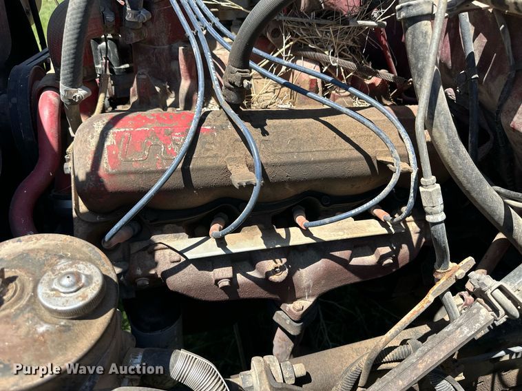 image for item EQ4777 1973 International Loadstar 1600 grain truck