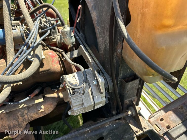 image for item EQ4777 1973 International Loadstar 1600 grain truck