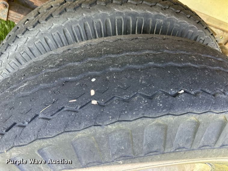 image for item EQ4777 1973 International Loadstar 1600 grain truck