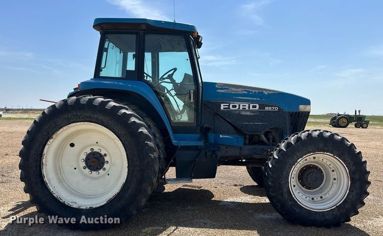 image for item EQ4889 Ford 8670 MFWD tractor