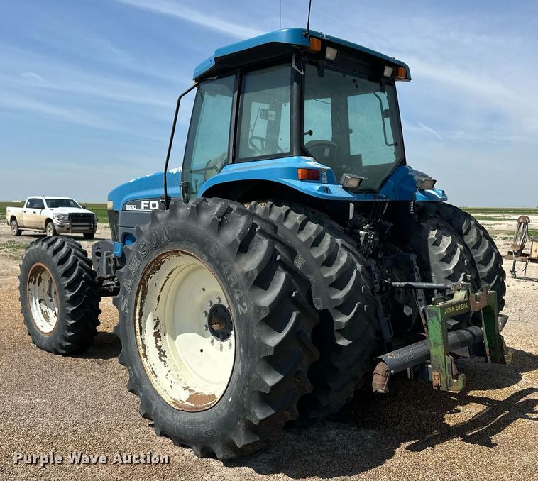 image for item EQ4889 Ford 8670 MFWD tractor
