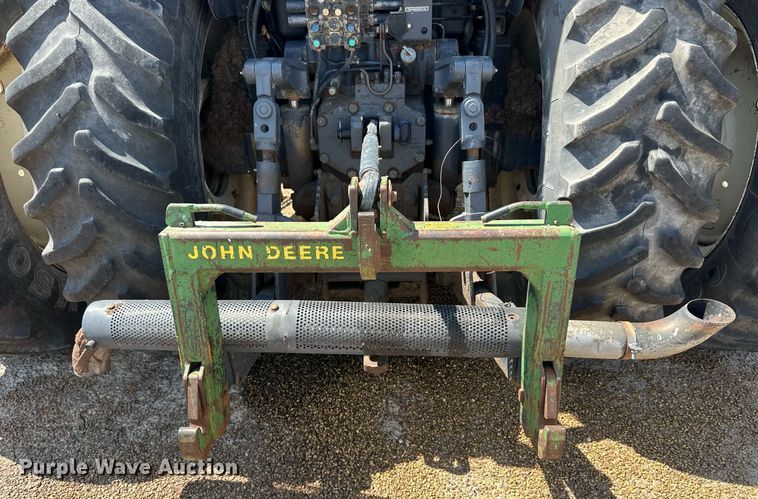 image for item EQ4889 Ford 8670 MFWD tractor