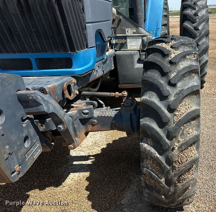 image for item EQ4889 Ford 8670 MFWD tractor