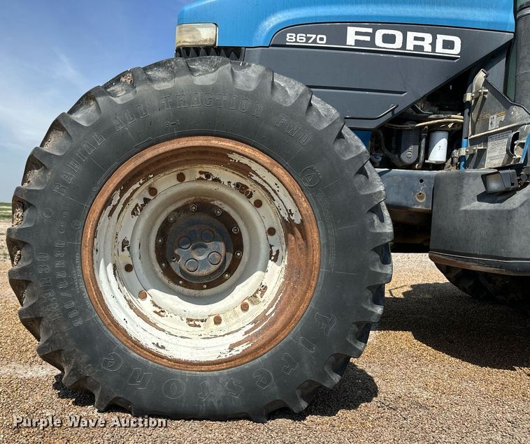 image for item EQ4889 Ford 8670 MFWD tractor