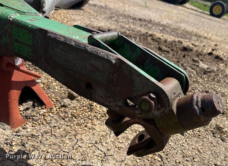 image for item EQ4892 John Deere 1518 rotary mower