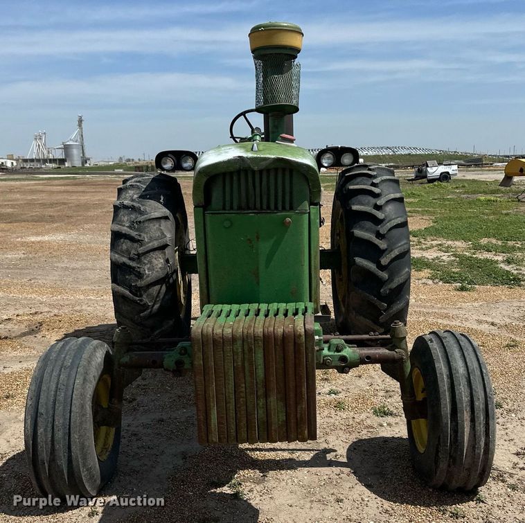 image for item EQ4893 1967 John Deere 4020 tractor